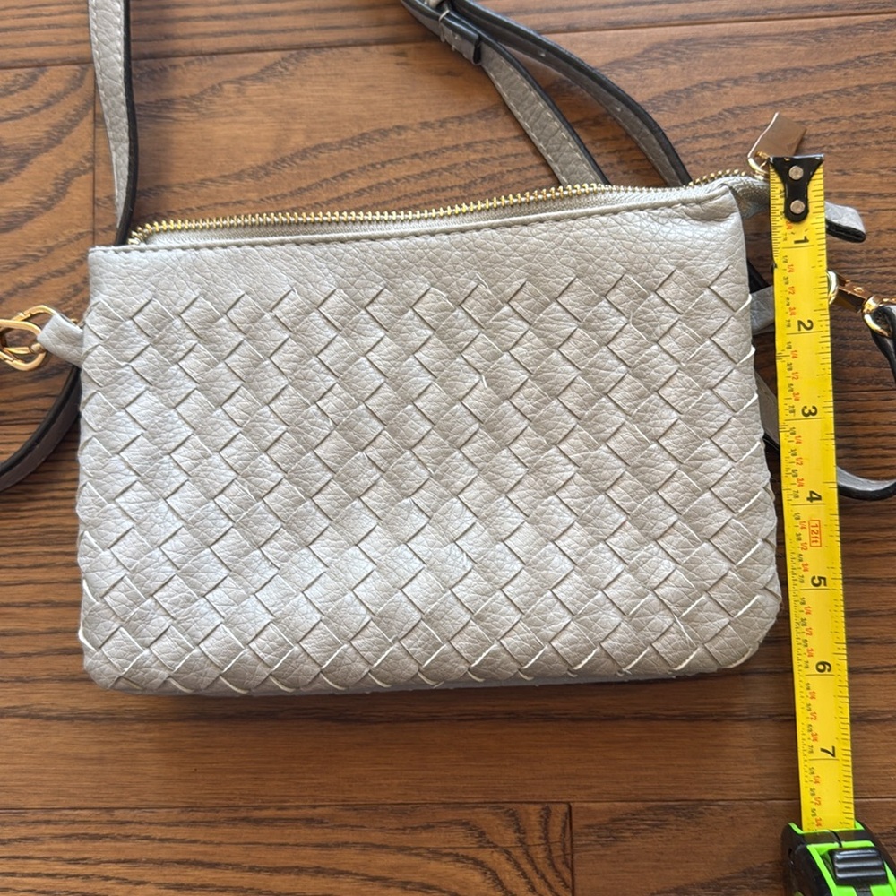 Gray Crossbody Purse - Picture 6 of 10
